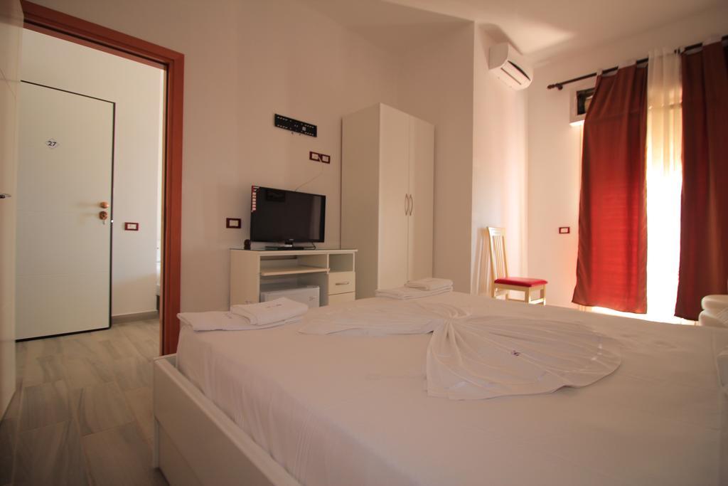 Hotel Keisa Dhërmi 外观 照片